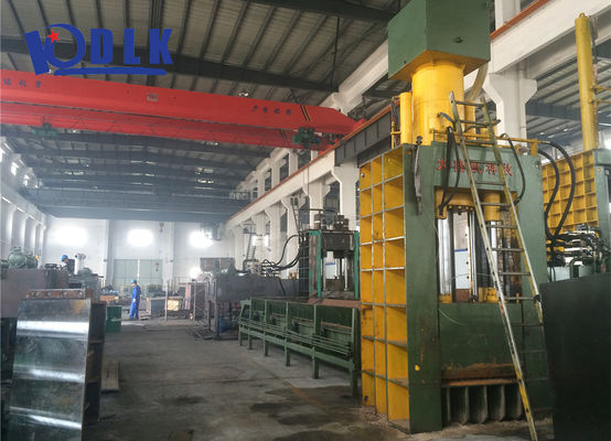 Q15A-5000 Gantry Plate Shear Machine with 500 Ton Max Shear Force 900mm Blade Length and 40*800mm Max Cutting Specifications