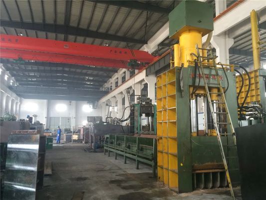 Q15B-2500L Gantry Plate Cutting Machine with 250 Ton Max Shear Force 1200/1600mm Blade Length and 25/20*1000mm Max Cutting Specifications